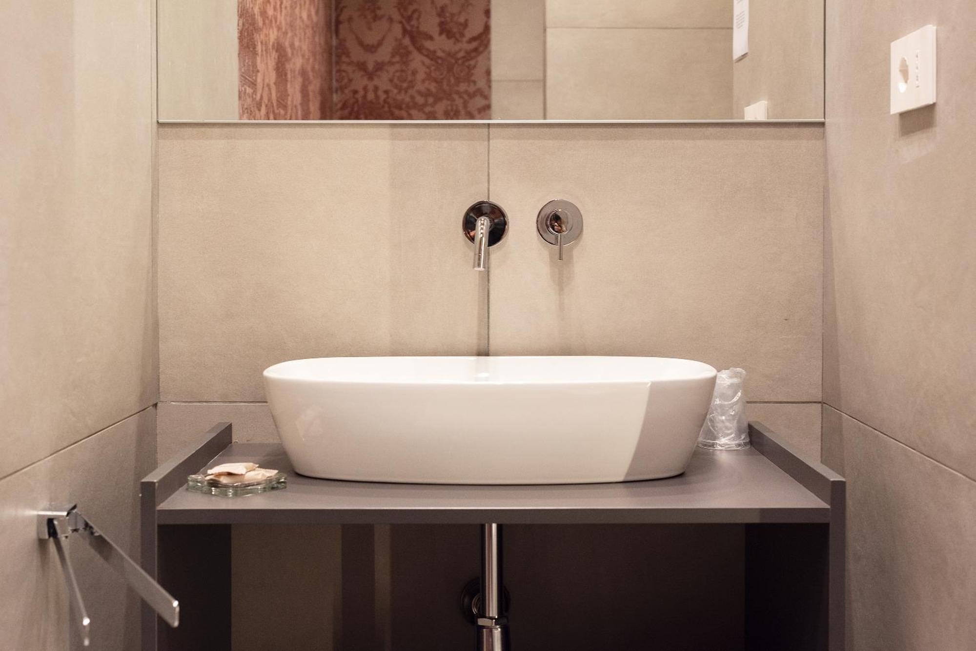 Three Rooms Toledo เนเปิลส์ ภายนอก รูปภาพ