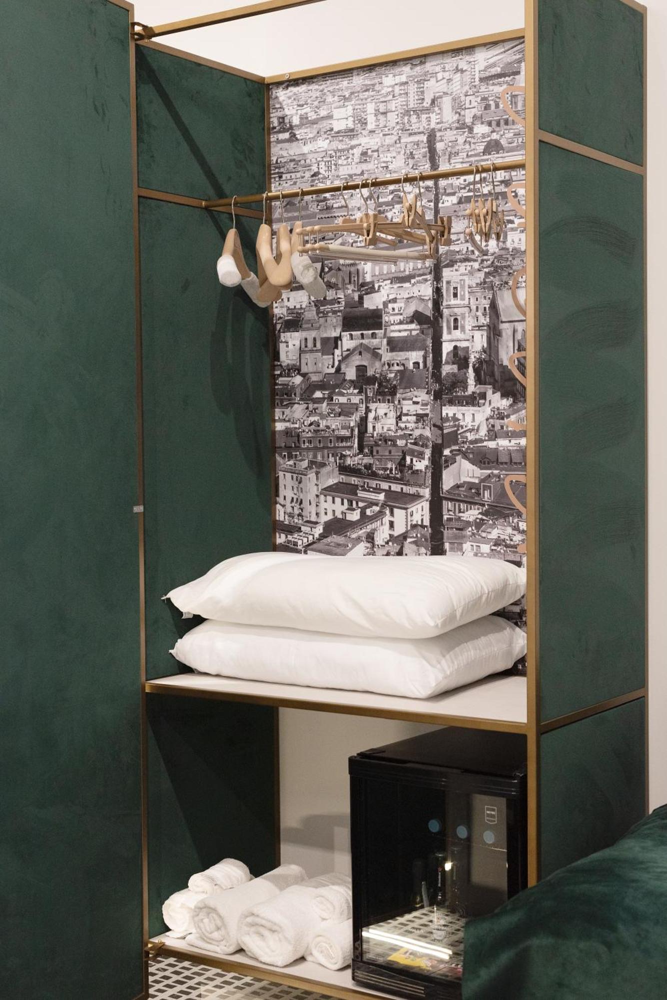 Three Rooms Toledo เนเปิลส์ ภายนอก รูปภาพ